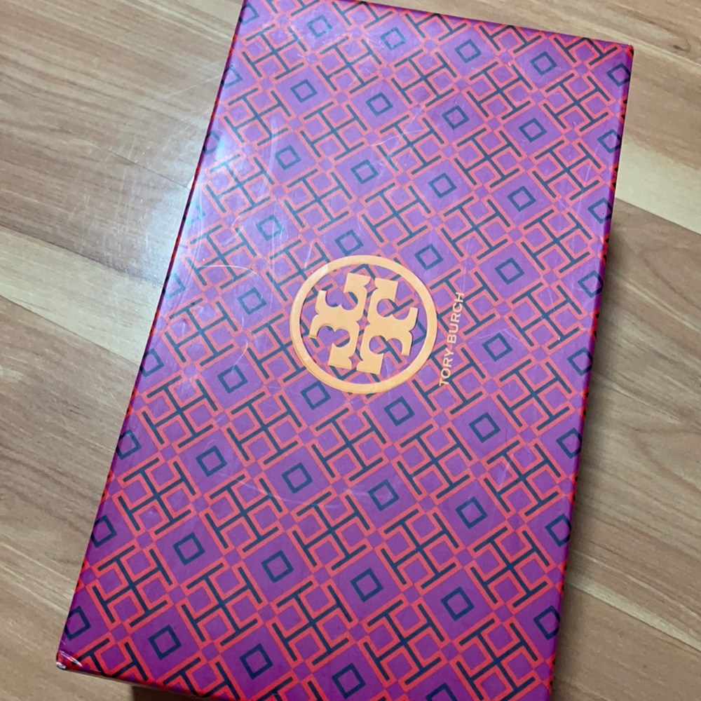 NEW Tory Burch Sandals Size 8